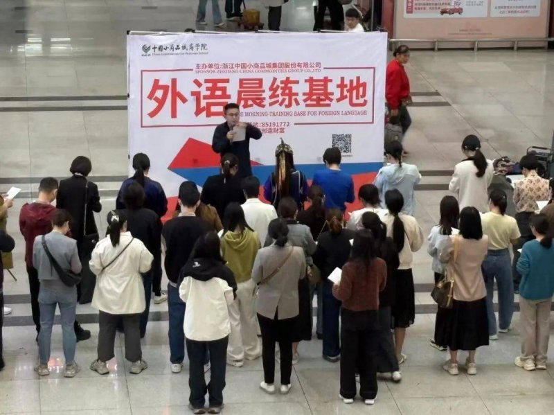 蓝莓市场外汇平台扩绿兴绿护绿见举措 黔西南州南盘江国有林场职工在一线发力